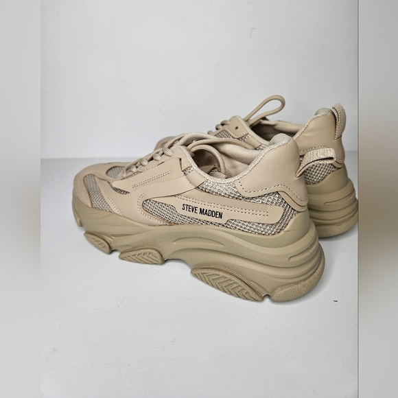 Steve Madden Possess Chuncky sneakers in tan Size 9M